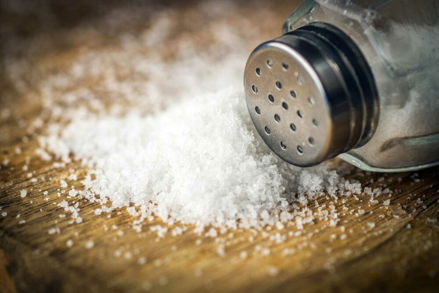 Salz und Salzstreuer 